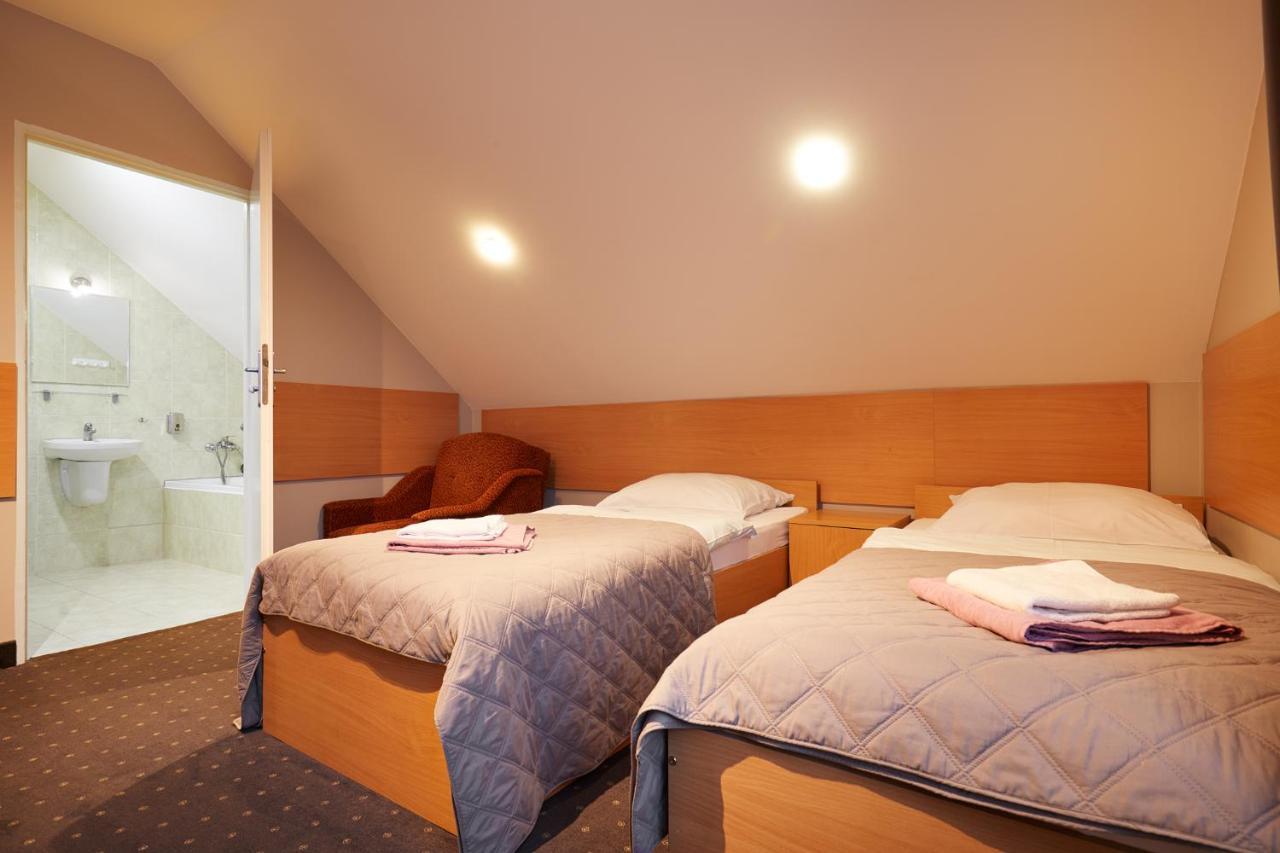 Hotel Wena Kielce Exterior photo